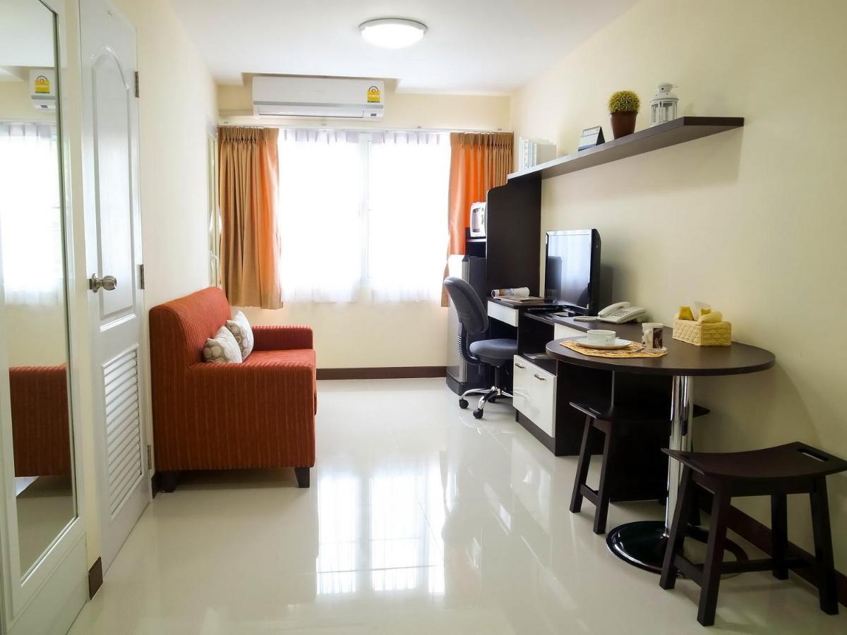 Charming Resident At Ekkamai From Studio Unit Up To 2 Bedroom Apartment Bangkok Exterior photo