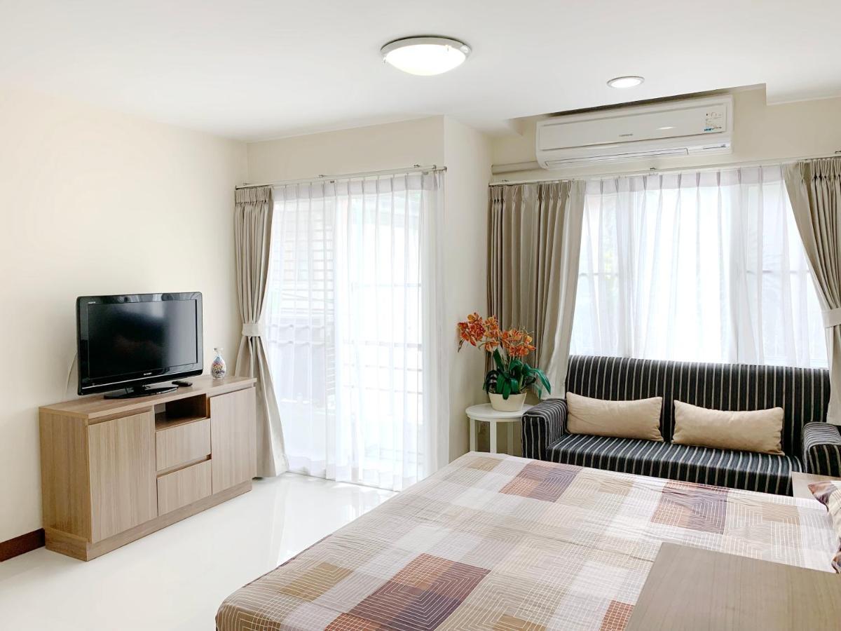 Charming Resident At Ekkamai From Studio Unit Up To 2 Bedroom Apartment Bangkok Exterior photo