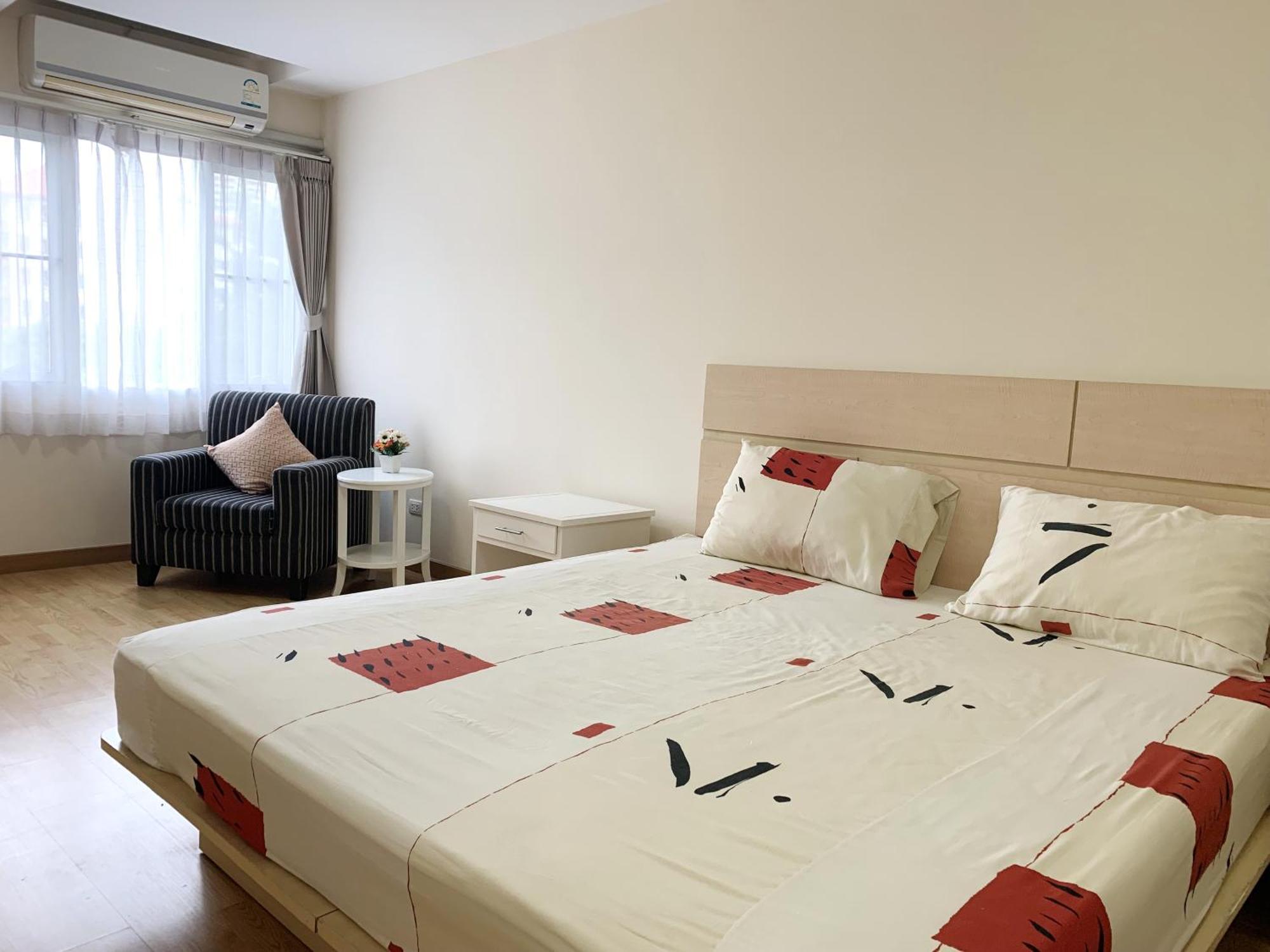 Charming Resident At Ekkamai From Studio Unit Up To 2 Bedroom Apartment Bangkok Exterior photo