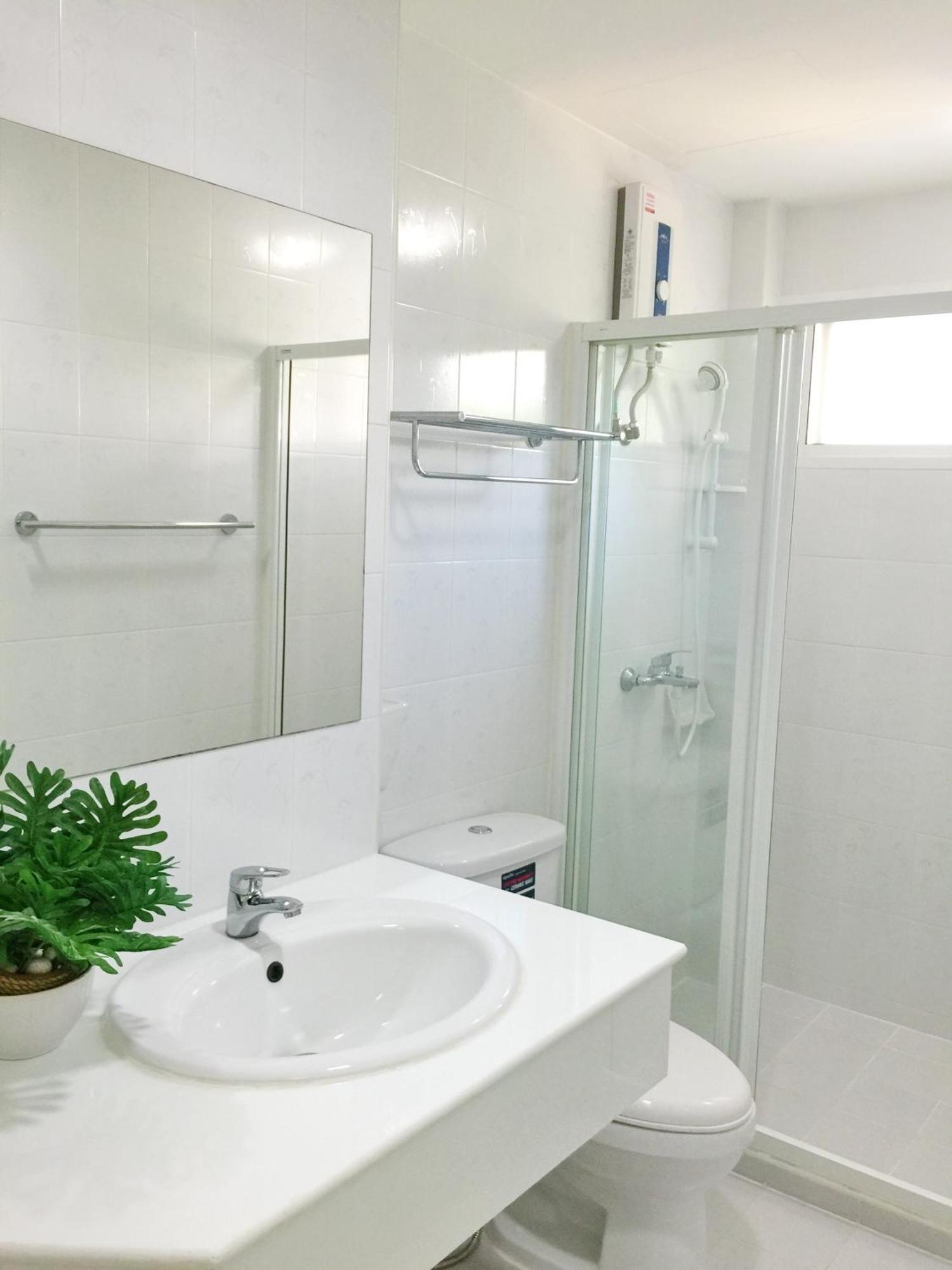 Charming Resident At Ekkamai From Studio Unit Up To 2 Bedroom Apartment Bangkok Exterior photo